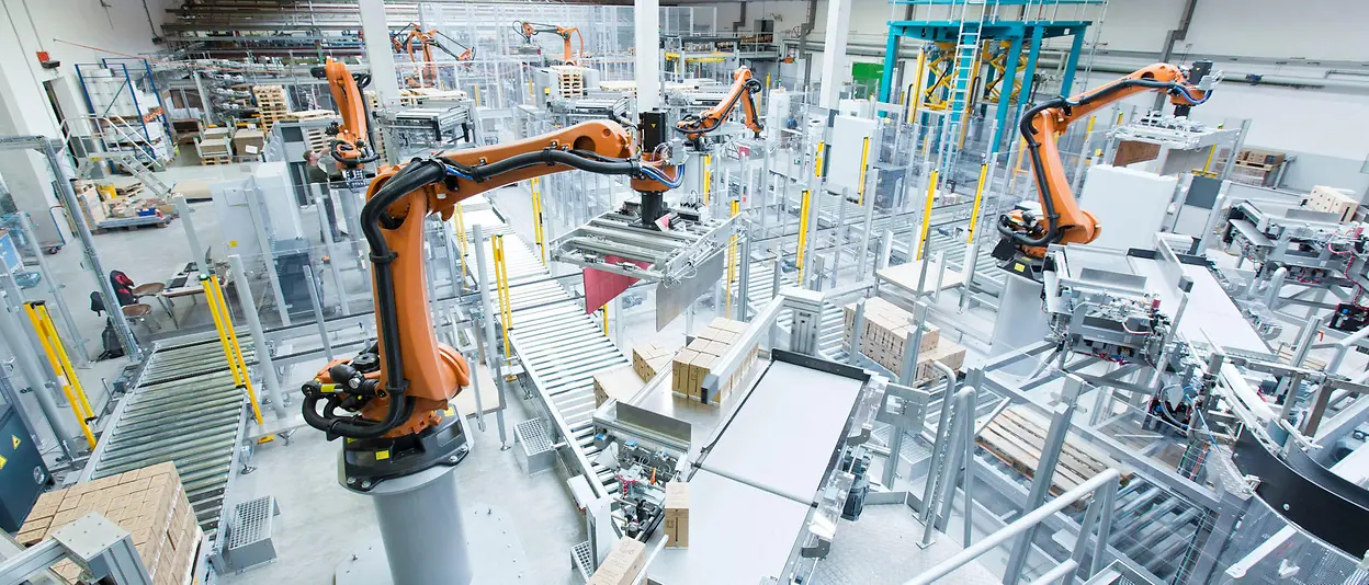 Der Einsatz von Robotern kann die Herstellung und Kontrolle hochwertiger Produkte erleichtern, was letztlich die Effizienz erhöht.