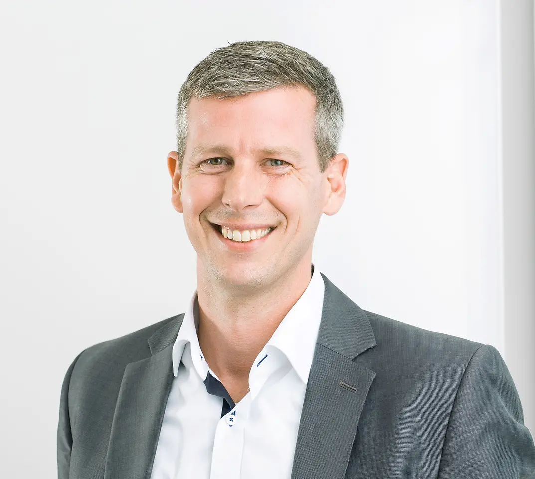 Oliver Klewe, Business Development Manager für Möbel und Holzbaukomponenten bei Henkel